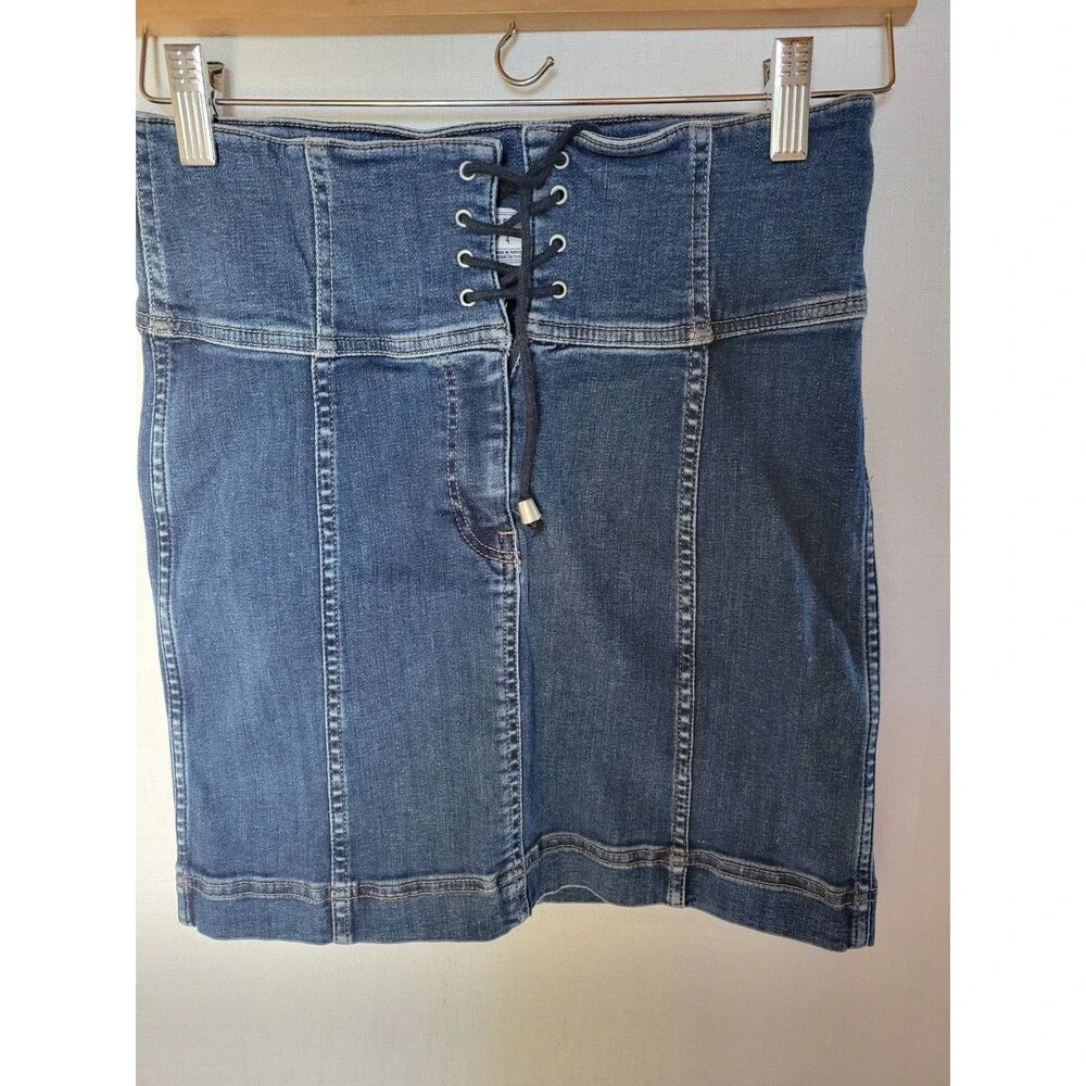 Free People  Women's High waisted Denim Mini Skirt Size 4